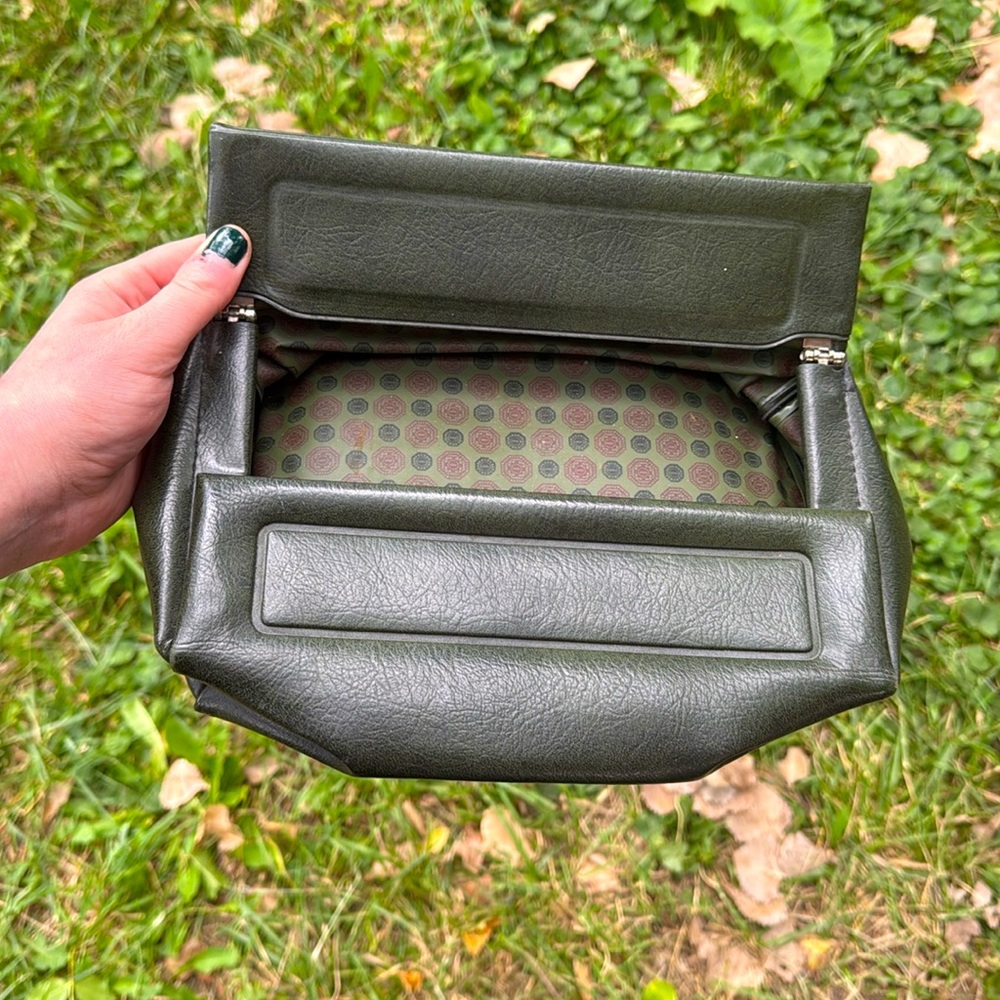 Vintage fold Open leather Green Clutch Bag